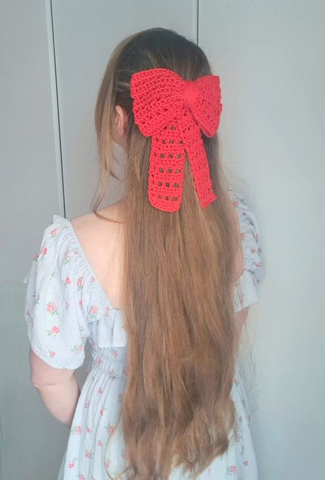 Crochet Lovely Hair Bow Free Pattern Free Crochet Bow Pattern, Crochet Hair Bows Free Pattern, Crochet Hair Ribbon, Hair Bow Pattern, Crochet Bows Free Pattern, Crochet Hair Bow, Cottagecore Crochet, Crochet Bow Pattern, Crochet Lovely