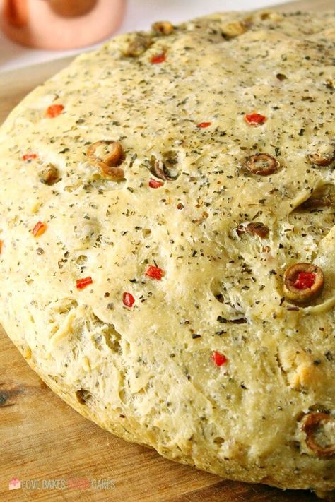 Savory Baking, Skillet Bread, Best Homemade Bread Recipe, Bread Sweet, Olive Bread, Olive Recipes, Savory Bread, Cloud Bread, Roll Recipes