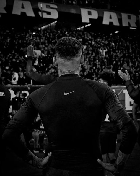 Neymar Team, Pop Culture Tattoos, Gaming Profile Pictures, Culture Tattoos, Neymar Jr Wallpapers, Boxing Posters, Football Players Images, Sports Aesthetic, Nike Football