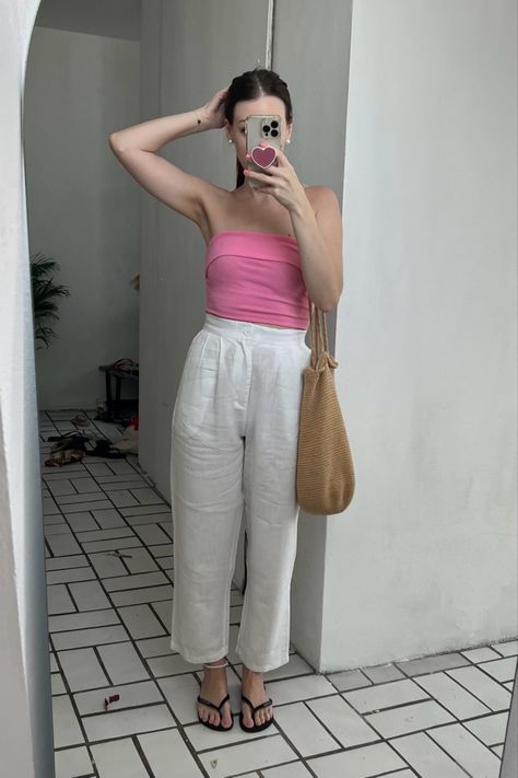 Outfit With Tube Top, Pink Tube Top Outfit, Tube Top Outfit, Casual Oufits, Tube Top Outfits, Picnic Outfit, Pink Tube Top, Outfit Pink, Concert Outfits