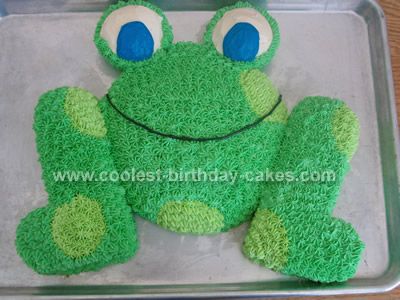 Cute frog cake Homemade Birthday Cake, Frog Cupcakes, Frog Birthday Party, Frog Cake, Circle Cake, Diy Birthday Cake, Frog Theme, Cake Photos, Homemade Birthday Cakes