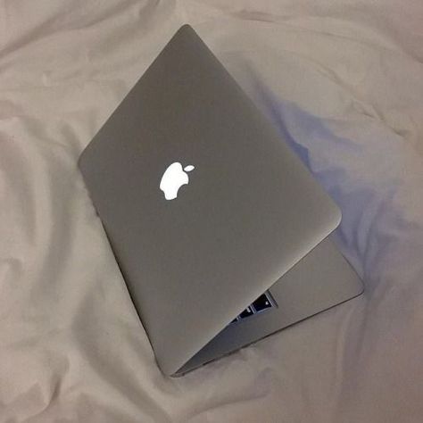 Apple Laptops, Wish Board, Apple Iphone Accessories, Disney Instagram, Iphone Obsession, Apple Laptop, Dear Evan Hansen, Pc Portable, New Laptops