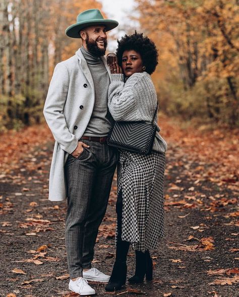 Mens Suits Casual, Style Essence, Gq Mens Style, Suits Casual, Interracial Couple, Interracial Marriage, Pumpkin Patch Outfit, Beard Style, Houndstooth Skirt