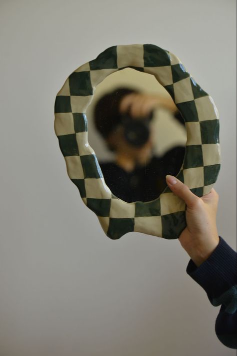 Airdryclay Ideas Decor, Ceramic Mirror Frame Handmade, Checkered Ceramics, Diy Clay Mirror Frame, Etsy Mirrors, Hand Made Ceramics, Clay Mirror Diy, Ceramic Decoration Ideas, Handmade Room Decor Ideas