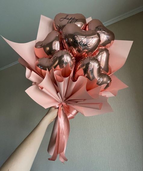 Valentines Bobo Balloon Ideas, Balloon Bouquet Ideas, Valentines Balloons Bouquet, Balloon Bouquet Diy, Mothers Day Balloons, Diy Bouquet Wrap, Luxury Flower Bouquets, Valentines Balloons, Flower Bouquet Diy