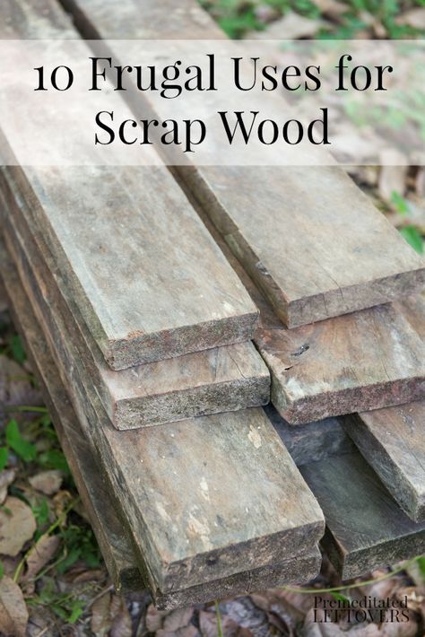 10 Frugal Uses for Scrap Wood- Here are 10 frugal ways to use leftover scrap wood for home decor, garden projects, and other uses around the house. Farmers Wife, Scrap Wood Crafts, Upcycling Projects, Wooden Signs Diy, Wood Scraps, Home Decor Garden, Scrap Wood Projects, Diy Wood Signs, Wood Works