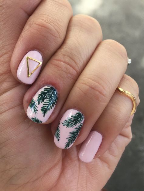 palm leaves nails, pal leaf art, tropical design, nail fashion, nail print, nail art designs Tropical Nail Designs, Tropical Nails, Rose Nail Art, Studded Nails, Her Nails, Super Nails, Diy Summer, Spring Nail Art, Ombre Hair Color