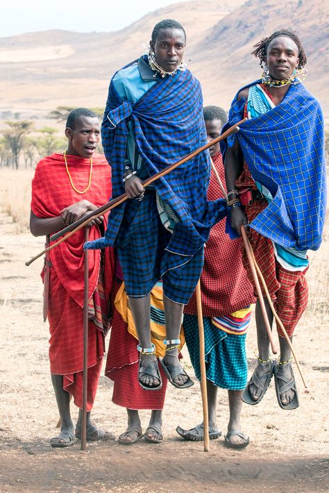 Maasai | A traditional Maasai dance in which the young warri… | Flickr Afro Inspiration, Maasai People, Abstract Painting Acrylic Modern, Africa People, African Artwork, African People, Dark Art Illustrations, Maasai, African Culture