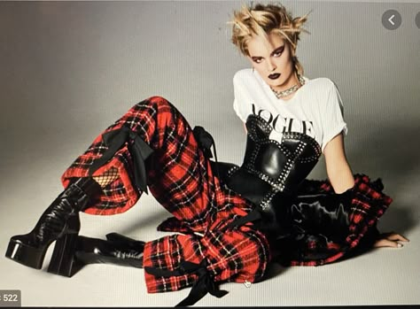 Stile Punk Rock, Anna Ewers, Mode Editorials, Punk Glam, Punk Princess, Vogue China, Vogue Germany, Glam Look, Estilo Punk