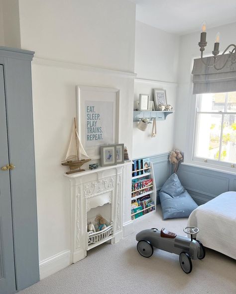 Reading nook becomes a retreat within the bedroom, offering a peaceful haven where a boy can unwind and immerse himself in the joy of reading. Reading nook from @edwardian_on_sea#BedroomIdeasForGirls #KidsRoomOrganization #SpaceSavingKidsBedroom #DIYKidsRoomDecor #KidsPlayroomDesign Toddler Bedroom Boy, Toddler Reading Nook, Toddler Boy Bedroom Ideas, Blue Boys Room, Toddler Boy Bedroom, Creative Ideas For Kids, Blue Playroom, Modern Kids Room Design, Blue Kids Room