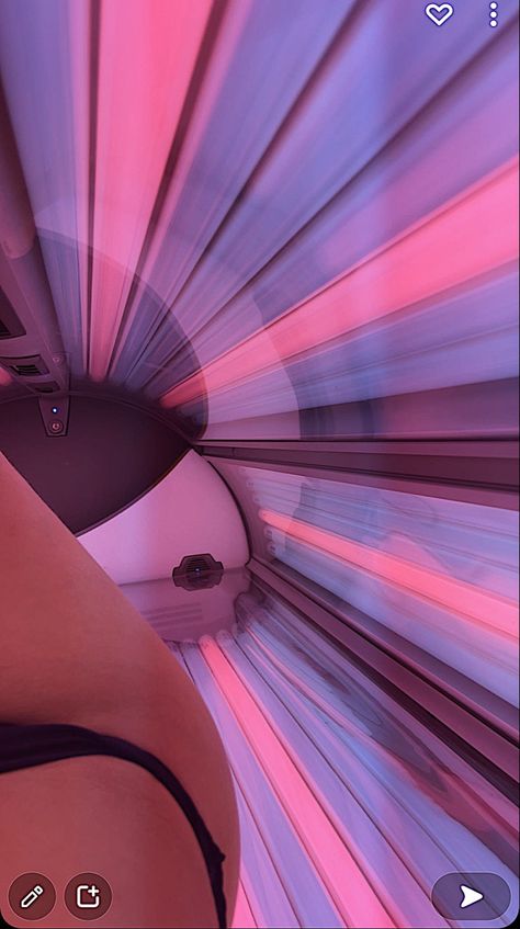 Tan tanning bed tan lines Tanning Bed Aesthetic, Tan Bed, Sunbed Tanning, Mirror Selfie With Flash, Bed Story, Classic Car Photoshoot, Tanning Beds, Esthetician Marketing, Aesthetic Story