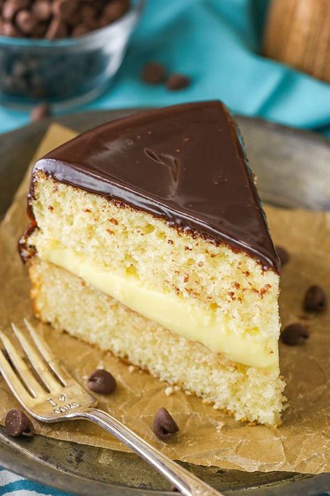 Boston Cream Pie Cake, Boston Cream Pie Recipe, Boston Cream Cake, Pastry Cream Filling, Cake Mug, I Am Baker, Boston Cream Pie, Torte Cupcake, Cream Pie Recipes