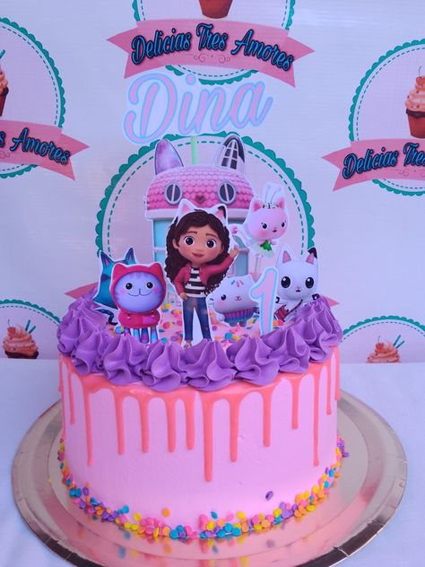 Hey Gabby Birthday Cake, Gaby Dollhouse Cakes, Gabbys Dollhouse Cake, Gabby Dollhouse, 6th Birthday Cakes, Cat Cake Topper, Cake Lettering, Cupcake Birthday Cake