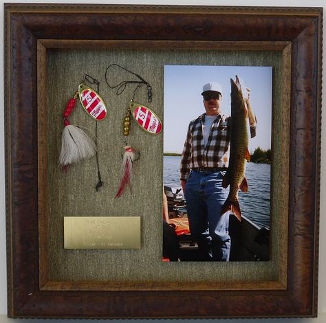 "A Remembrance of a Great Day of Fishing," Fishing Lures Display, Fishing Lures Art, Shadow Box Ideas, Birthday Gifts For Him, Fishing Room, New Birthday, Fishing Pictures, Diy Gifts For Him, Fishing Diy