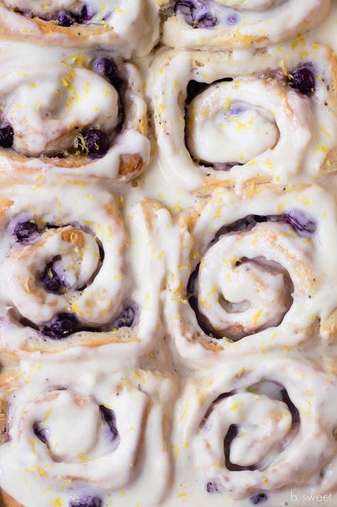 Lemon Cream Cheese Icing, Blueberry Sweet Rolls, Blueberry Cinnamon Rolls, Dinners Ideas, Tea Cake Cookies, Bread Biscuits, Sweet Roll Recipe, Loaf Cakes, Wakey Wakey