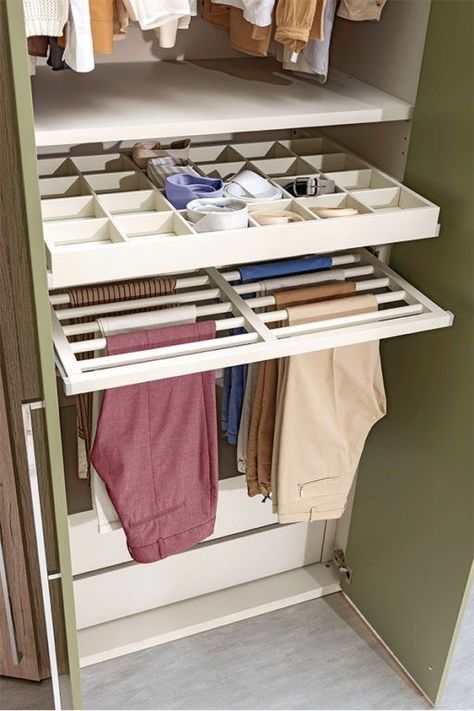 Closet Design Layout Small, Small Closet Design, Organizar Closet, Bedroom Cupboard, Dream Closet Design, Closet Design Layout, Desain Furnitur Modern, Closet Renovation, Wardrobe Interior Design