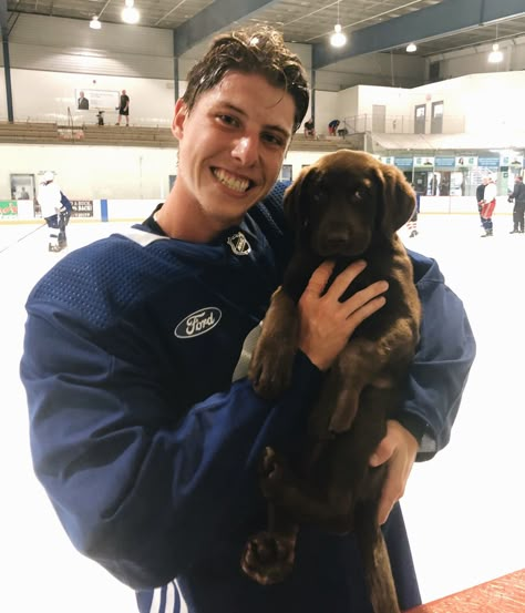 Hockey Players Girlfriend, Cute Hockey Boys, Mitchell Marner, Hockey Boy, Puck Bunny, Mitch Marner, Toronto Maple Leafs Hockey, Maple Leafs Hockey, Hockey Pictures