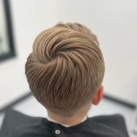 Eduardo Gallegos | This is what a cowlick should look like when a professional cuts your hair. Book with me to come experience a World Class Haircut by the… | Instagram Crazy Hair Boys, Boy Haircuts, Hair Boy, Hair Artist, Boys Haircuts, Crazy Hair, World Class, Professions, One And Only