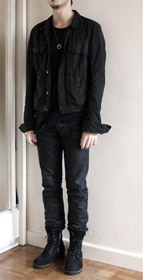 Male Style Aesthetic Dark, Smart Alternative Outfit Men, Dark Grunge Male Outfit, Goth Looks Outfits Men, Goth Western Style Men, Comfy Goth Outfits Men, Mens Casual Goth Outfits, Goth Casual Outfits Men, Simple Goth Outfit Men