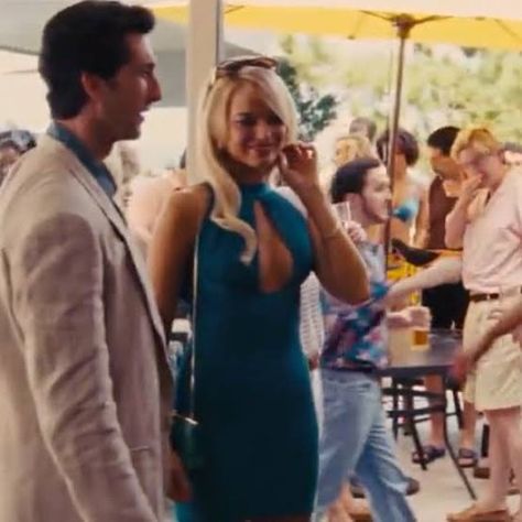 Jordan Belfort And Naomi Halloween Costume, Naomi And Jordan Belfort Costume, Naomi Belfort Costume, Naomi Belfort, Wolf From Wall Street, Wolf Of Wall Street Costume, Margot Robbie Wolf, Blonde Halloween Costumes, Great Costume Ideas