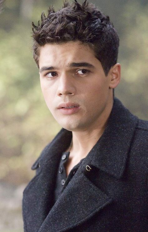 Steven Strait / Caleb Danvers : The Covenant (2006) Covenant Movie, Steven Strait, Warren Peace, Fashion Models Men, Rugged Men, Blue Bloods, The Covenant, Hush Hush, Serie Tv