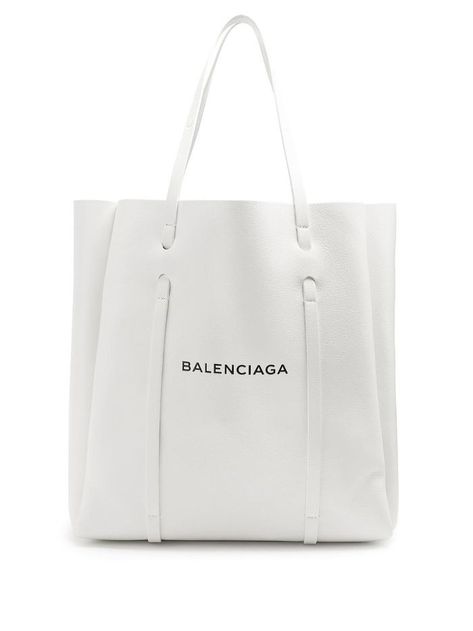 Cool Tote Bags, Balenciaga Leather, Best Designer Bags, White Tote Bag, Bold Logo, Unique Purses, Luxury Purses, Everyday Tote, White Tote