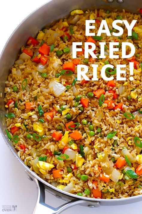 How To Make Fried Rice: This is seriously the easiest way to make fried rice for dinner. - the perfect family weeknight meal. | easy dinner recipe Restaurant Style Fried Rice, Make Fried Rice, Making Fried Rice, Makanan Diet, Oyster Sauce, Diet Keto, Alfredo Sauce, Classic Food, Marinara