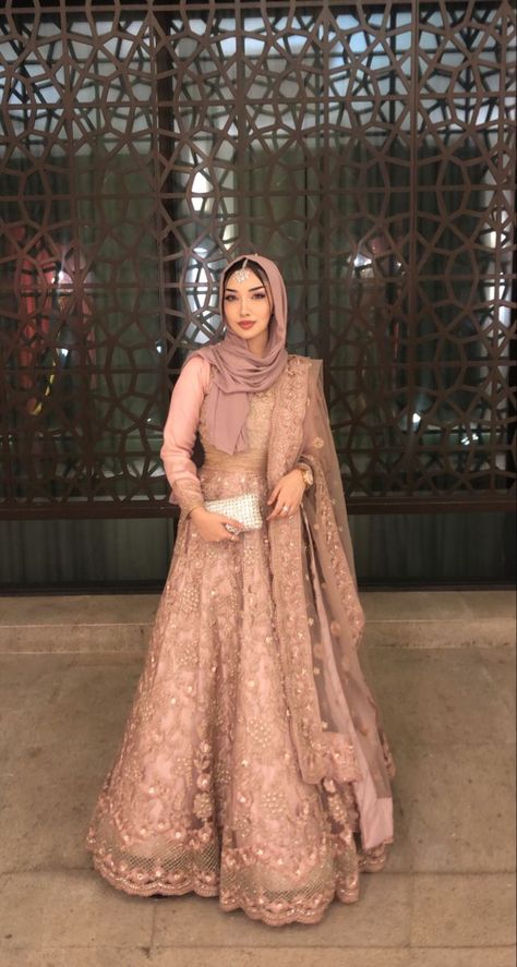 Agha Noor, Pakistani Women Dresses, Desi Dress, Modele Hijab, Desi Wedding Dresses, Mode Hijabi, Desi Fashion Casual, Pakistani Fancy Dresses, Beautiful Pakistani Dresses