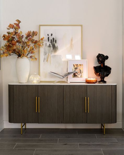 Finnley Sideboard Home
Decor Arhaus Entryway
Home Decor Console Table
Autumn Finds Fall Home
Finds Sideboard Decor Dining Room, Arhaus Living Room, Credenza Decor, Sideboard Styles, Sideboard Decor, Console Table Styling, Console Table Design, Dining Room Sideboard, Console Table Decorating