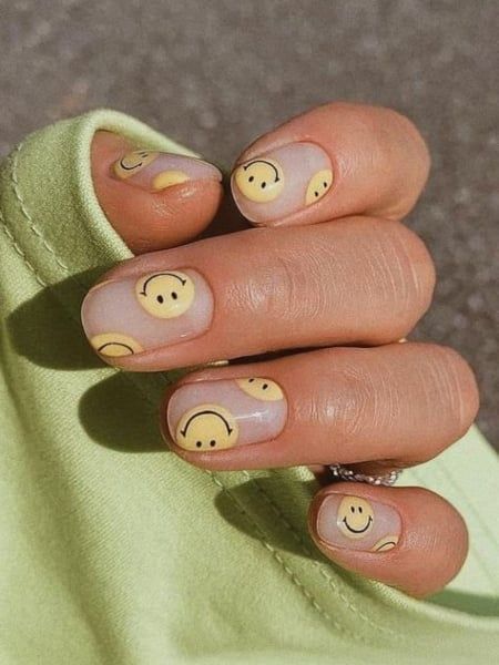 Trending Nail Colors, Pastel Nail Art, Nail Design Glitter, Mens Nails, Retro Nails, Short Nail Designs, Yellow Nails, Simple Nail Designs, Minimalist Nails