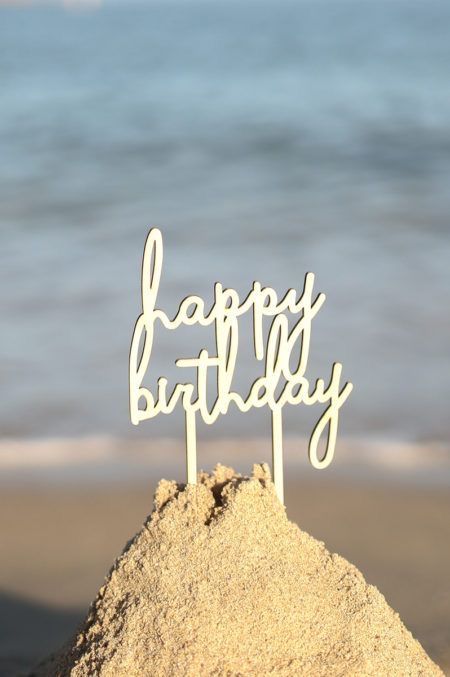 Birthday Beach Decorations, Birthday Ideas At The Beach, Birthday At Beach Ideas, Birthday On The Beach Ideas, Beach Bday Photoshoot, Birthday In Beach, Birthday Beach Ideas, Aesthetic Beach Birthday, Beach Birthday Ideas