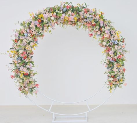 GreeneryTreasures - Etsy UK Round Arbor, Metal Wedding Arch, Aisle Runners, Wedding Ceremony Arch, Wedding Arch Flowers, Wedding Arbour, Arch Flowers, Flower Installation, Shade Flowers