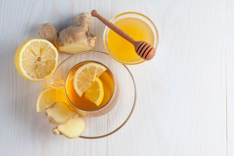 Have you ever wondered what kind of tea is best to drink in the morning, the afternoon or at night? Here's a few of my favourites and when to enjoy them! Frankincense Oil Uses, Water Retention Remedies, Honey Drink, Tomato Nutrition, Ginger Honey, Calendula Benefits, Lemon Honey, Coconut Health Benefits, Lemon Ginger