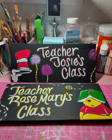 Classroom Signs ✍️. #teacher #backtoschool #whinniethepooh #drseuss #laalearte #art #customsigns #handmade #trend #signs #imperialvalley #elcentroca #california Classroom Door Signs, Painting Teacher, Classroom Signs, Teacher Signs, Class Teacher, Classroom Door, Door Signs, Custom Sign, Back To School