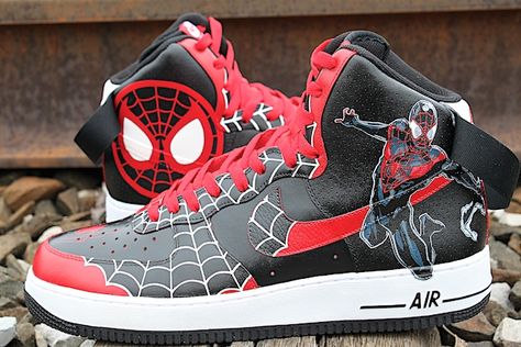 Marvel Shoes, Air Force One Shoes, Custom Shoes Diy, Black Spiderman, Custom Nike Shoes, Custom Made Shoes, Nike Air Force Ones, Hype Shoes, Custom Nikes