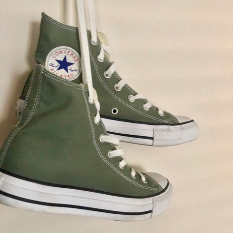 Converse Wishlist, Cute Converse Shoes, Converse Aesthetic, Cute Converse, All Star Shoes, Green Converse, Outfits With Converse, Hype Shoes, Shoe Inspo