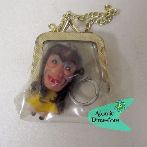 Weird Keychains, Weird Antiques, Odd Objects, Novelty Keychains, Weird Products, Weird Toys, Creepy Kids, Creepy Vintage, Doll Keychain