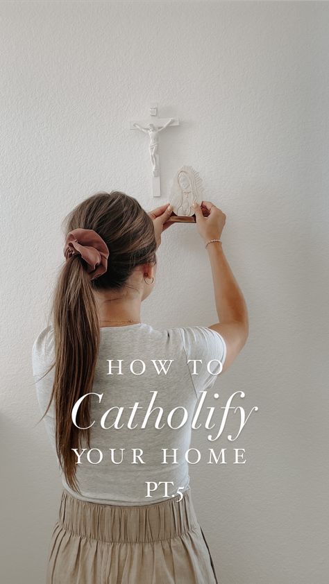 Display an image of Mary in your home. Click to learn more about Catholic homemaking. Home Altar Christian, Catholic Dorm Room, Catholic Bedroom Aesthetic, Catholic Alters For Home, Altar Home Ideas, Catholic Minimalism, Catholic Decor Home Ideas, Catholic Altar Home Ideas, Catholic Bedroom