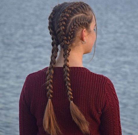 Edgy braids! Good for a workout hairstyle Sport Hair, Braided Hairstyle, Workout Hairstyles, Hairstyle Inspo, Cool Braid Hairstyles, Cool Braids, Hair Haircuts, African Braids Hairstyles, Sporty Hairstyles