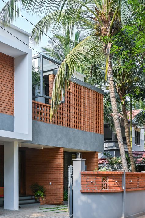 Tropical Brick House, Corner Plot House Design, Brick Jali, Brick Villa, Brick Screen, Kerala Homes, Brick House Exterior, Concrete House Design, Modern Brick House