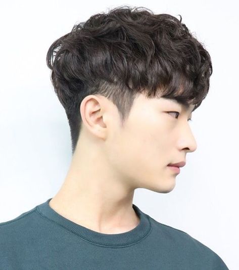 2 Block Haircut Men Short, 2 Block Haircut Men, Korean Two Block Haircut, Two Block Hair, Perm Hair Men, Block Haircut, Two Block Haircut, Mens Haircuts Short Hair, Korean Haircut