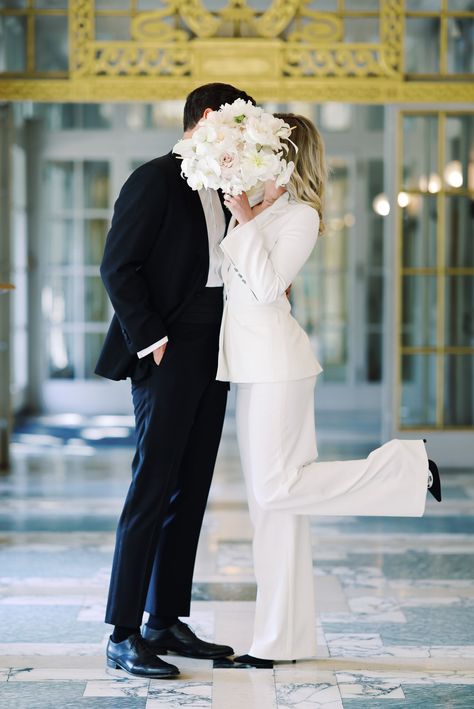 Modern Gatsby-Inspired Wedding Inspiration at the Anderson House in DC | lindleybattle.com Civil Wedding Suit Brides, Elopement White Suit, Civil Wedding Photography, Wedding Photo Ideas City, Civil Wedding Photoshoot, Civil Wedding Ideas, All White Suit Lesbian Wedding, Civil Wedding Outfit, Civil Wedding Photos