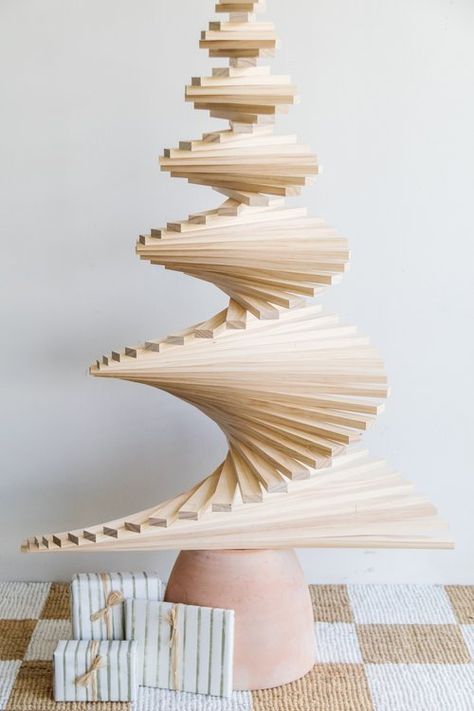 DIY Wooden Christmas Tree — Smor Home Slat Christmas Tree Diy, Wood Slat Christmas Tree Diy, 3d Wooden Christmas Tree, Timber Christmas Tree, Spiral Wood Christmas Tree, Diy Spiral Christmas Tree, Wood Slat Christmas Tree, Wooden Xmas Trees Diy, Spiral Christmas Tree Diy