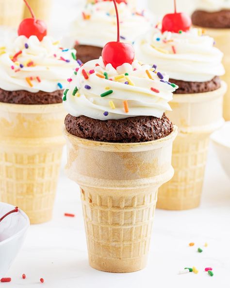 Cupcake Ice Cream Cones, Sugar Spun Run, Cone Cupcakes, Ice Cream Cone Cupcakes, Ice Cream Cone Cake, Cake In A Cone, Bakery Goods, Cupcake Cones, Birthday Dessert