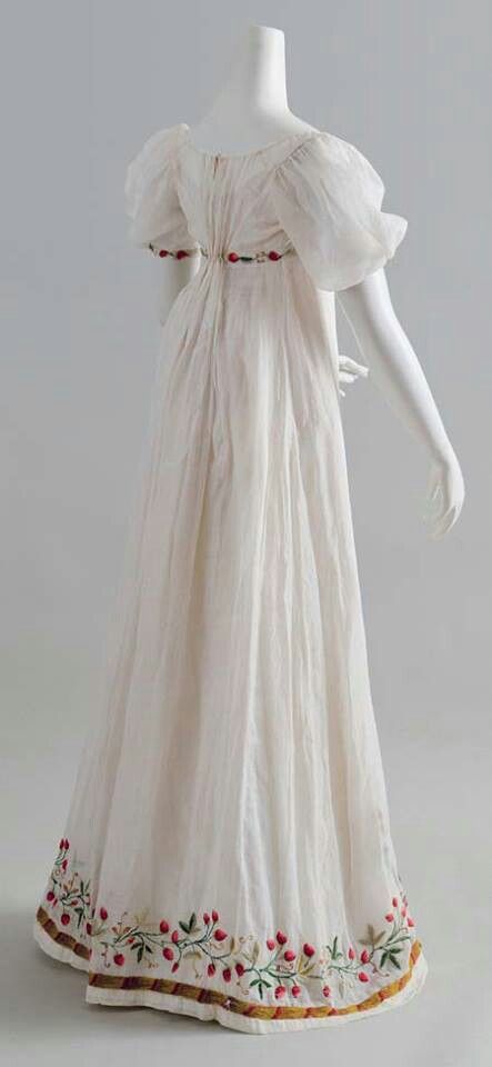 Bridgerton Dresses, Regency Gown, Regency Era Fashion, 1800s Fashion, Regency Dress, Regency Fashion, 19th Century Fashion, History Fashion, Old Dresses