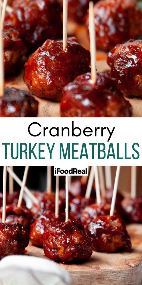 Cranberry Turkey Meatballs Christmas Meatballs, Holiday Meatballs, Cranberry Sauce Meatballs, Cranberry Appetizer, Xmas Appetizers, Christmas Meat, Turkey Appetizers, Juicy Meatballs, Cranberry Meatballs