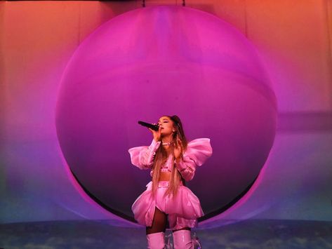 Tour Aesthetic, Sweetener World Tour, Sweetener Tour, Ariana Tour, Ariana Grande Concert, Albany New York, Ariana Grande Sweetener, Concert Aesthetic, Ariana Grande Photos