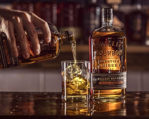 Bourbon Bucket List: 20 Best Bourbons You Need to Try at Least Once | Cool Material Top Shelf Bourbon, Best Bourbon Brands, Bourbon Whiskey Brands, Best Bourbon Whiskey, Wheated Bourbon, Bourbon Brands, Single Barrel Bourbon, Bulleit Bourbon, Bourbon Tasting