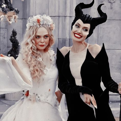 Maleficent Aurora, Maleficent Art, Aurora Costume, Maleficent Movie, Angelina Jolie Maleficent, Princess Aesthetic, Princesa Diana, Lara Croft, Elle Fanning