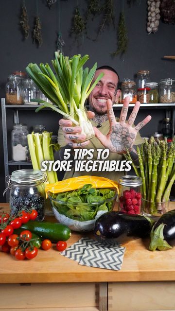 How To Storage Vegetables In The Fridge, How To Preserve Vegetables In Fridge, How To Make Your Veggies Last Longer, How To Store Mint Leaves In Fridge, Storing Vegetables In Fridge, How To Store Vegetables In Fridge, How To Store Peppers, Preserve Vegetables, Storing Vegetables